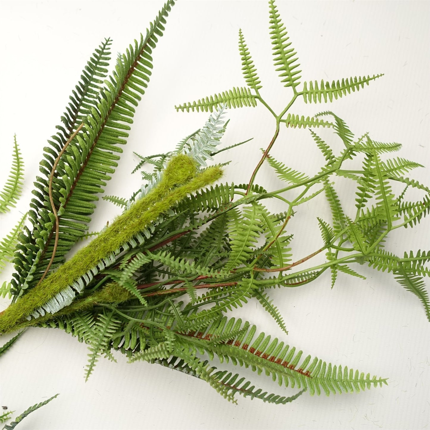 180cm Extra Large Artificial Hanging & Trailing Fern Garland Plant – Realistic Faux Fern Foliage