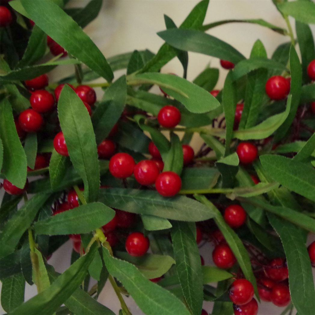 60cm Large Artificial Christmas Mistletoe Leaf and Red Berry Wreath – Luxury Faux Holiday Door Wreath