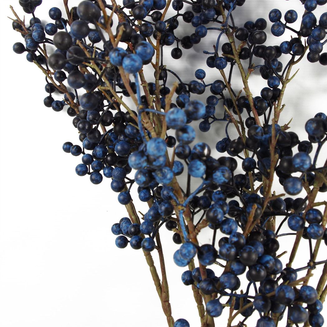 6 x 70cm Medium Artificial Blue Christmas Berry Sprays – Realistic Faux Berry Stems