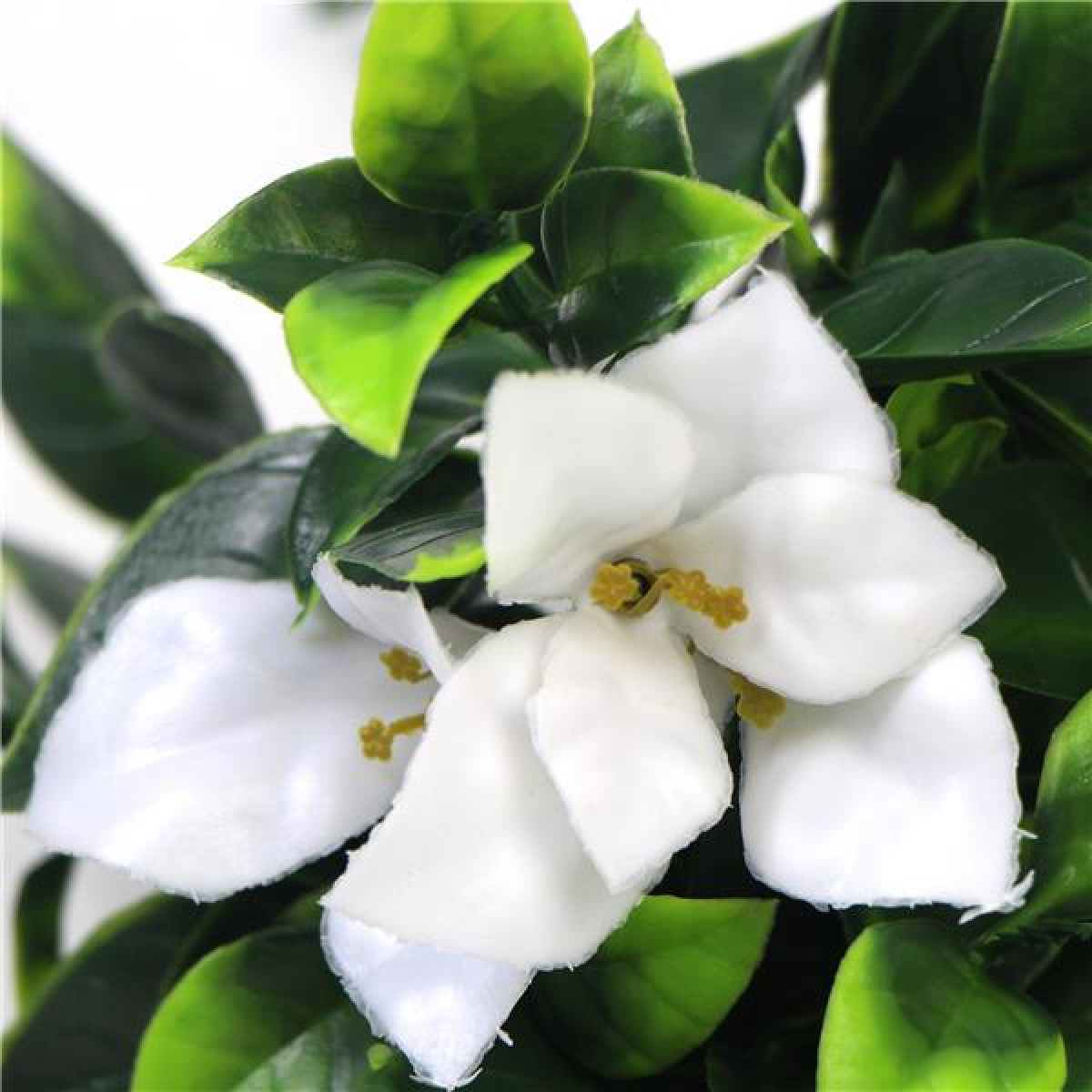 30cm Small UV Resistant Artificial White Flowers – Realistic Faux Bush