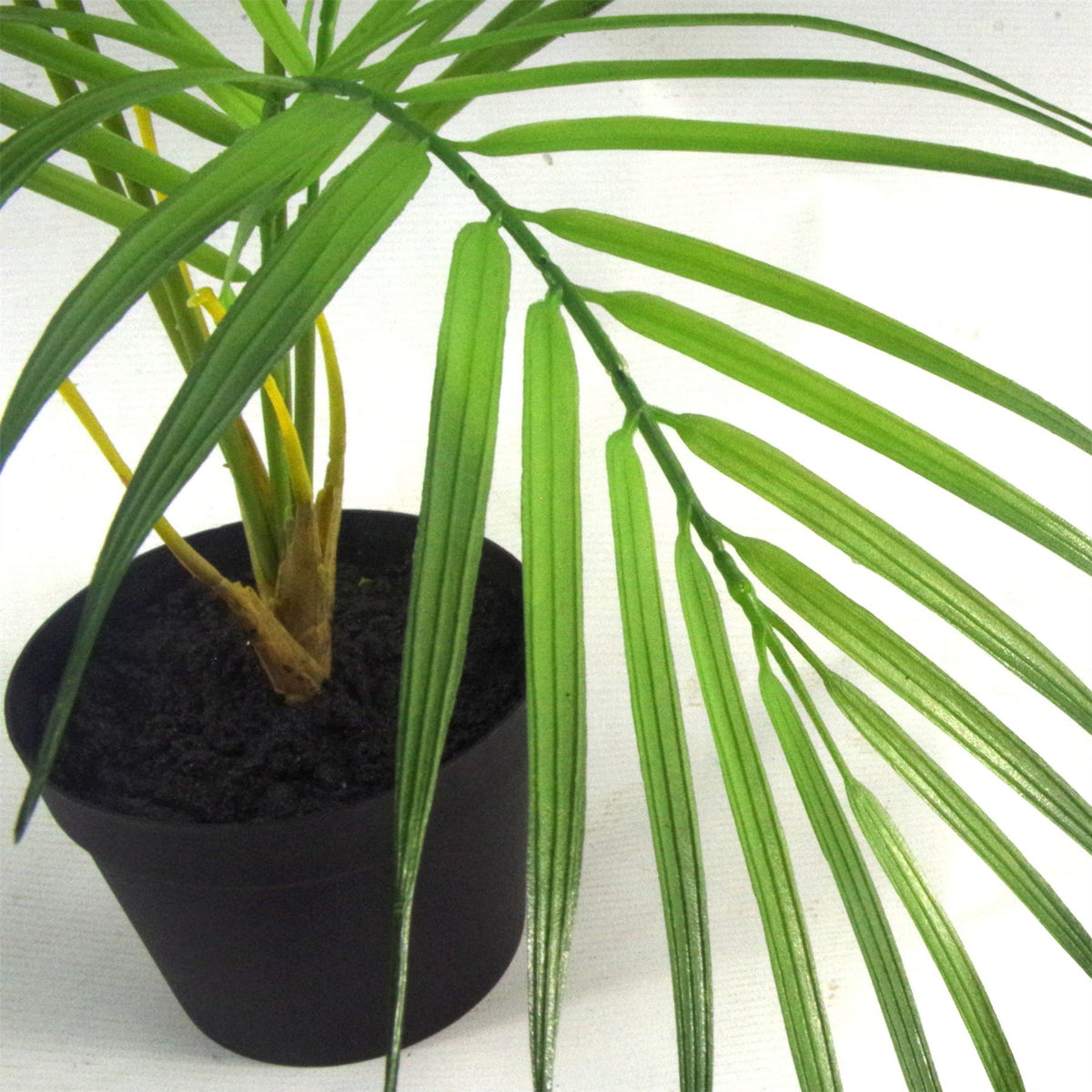 50cm Small Artificial Areca Palm Tree – Compact Realistic Tropical Palm for Indoors
