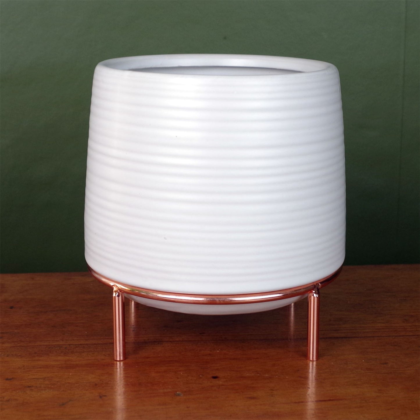 18cm x 17cm Small White Ceramic Planter with Rose Gold Metal Stand – Modern Indoor Plant Stand