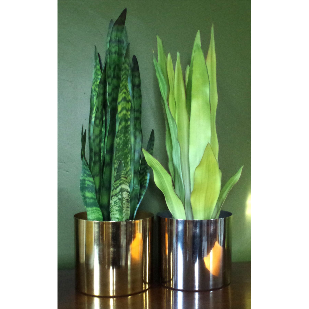 20cm x 18cm Medium Polished Gold Metal Planter – Modern Gold Plant Pot
